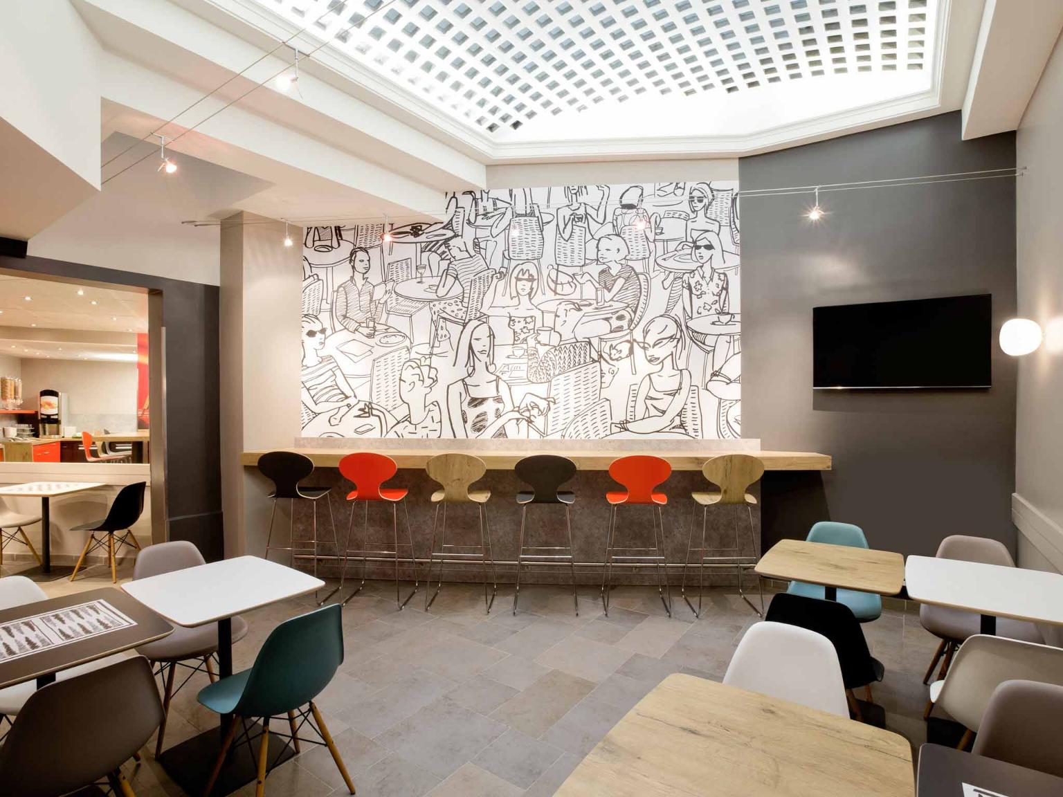 ibis Paris Gare du Nord TGV - Hôtel, 31 33 Rue De Saint ...