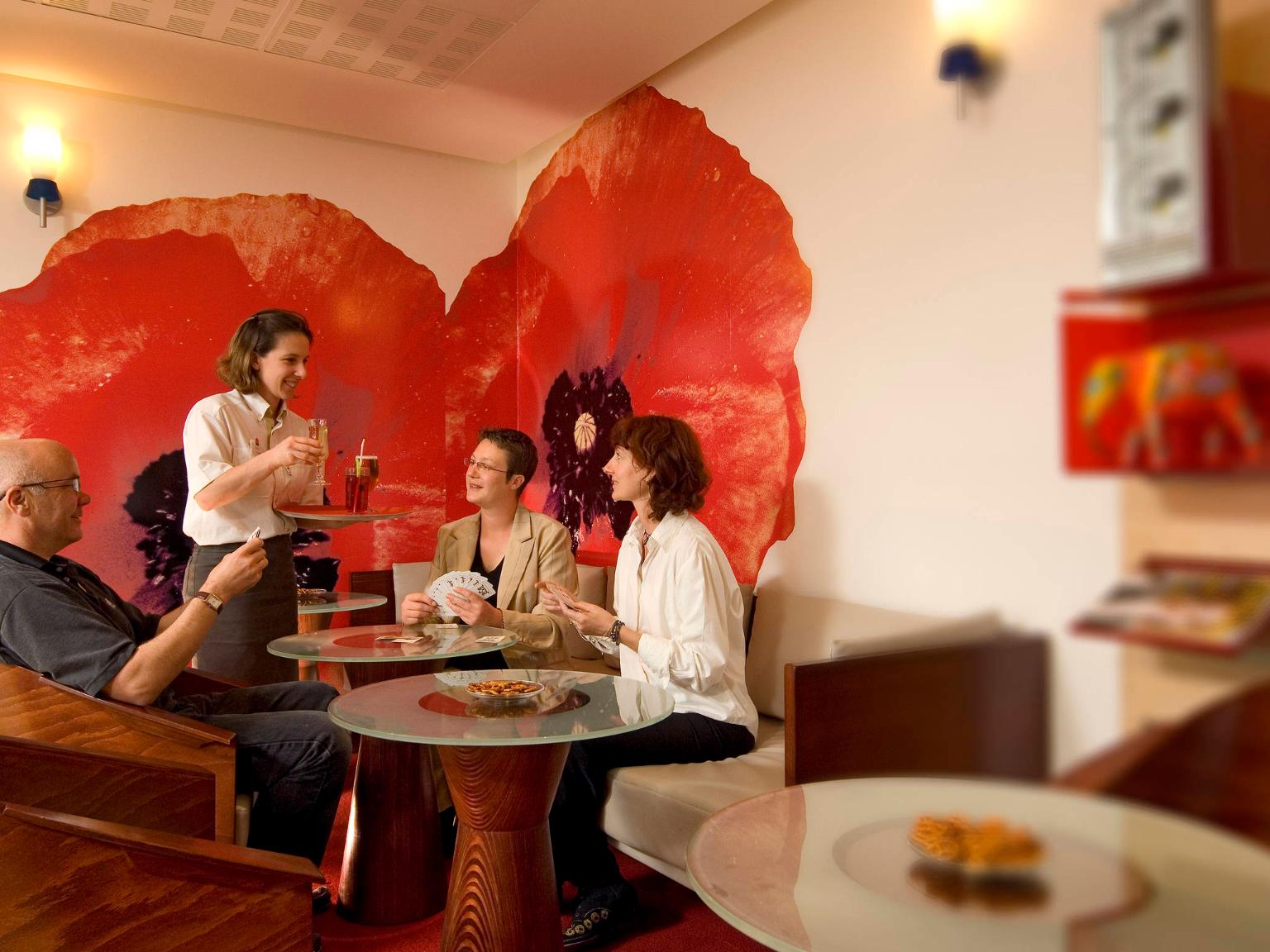 ibis Rouen Champ-de-Mars - Hôtel, 12 Avenue Aristide ...