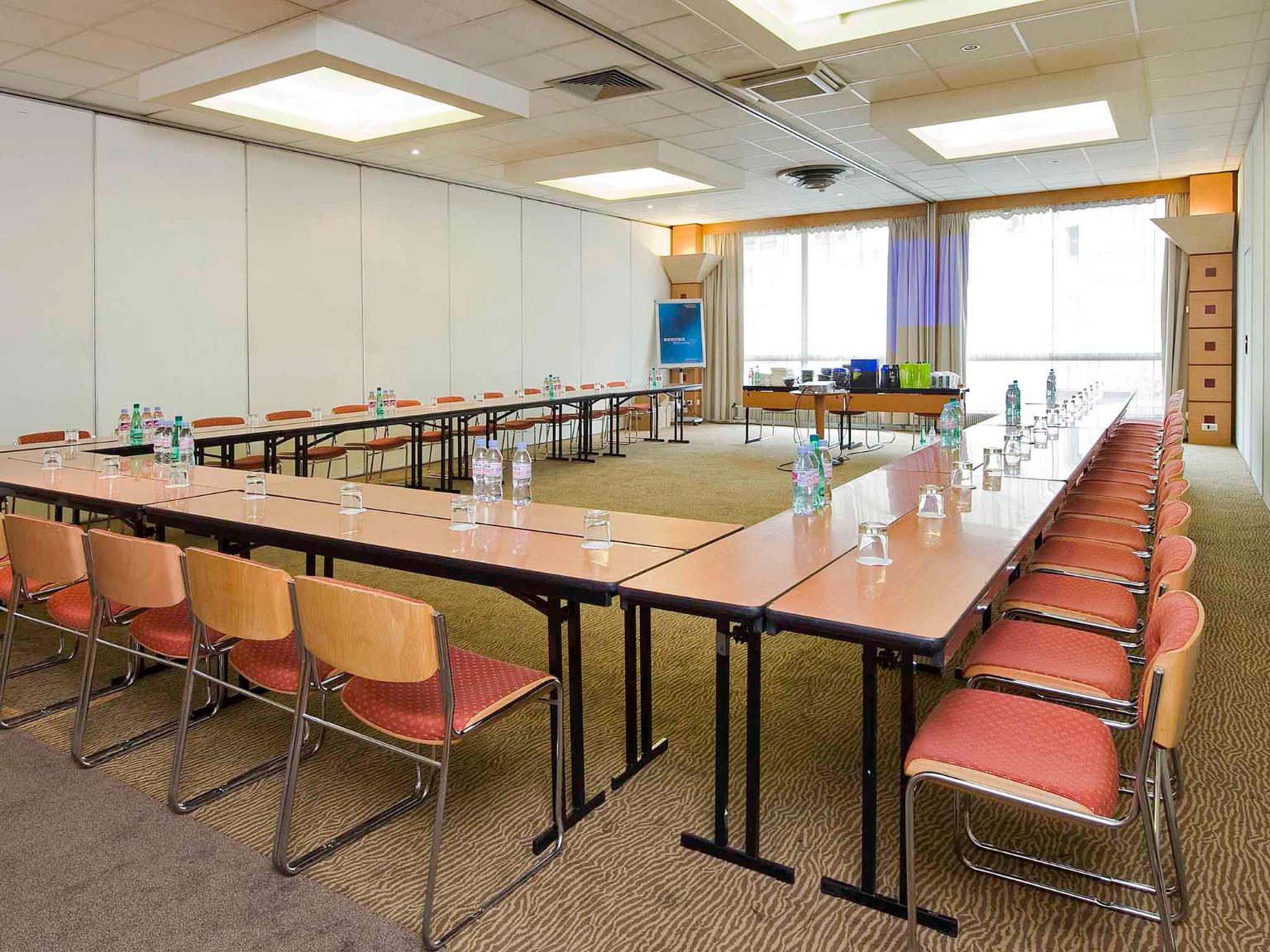 1 Avenue De La République 93170 Bagnolet Novotel Paris Est - Hôtel, 1 Avenue de la Republique 93170 Bagnolet