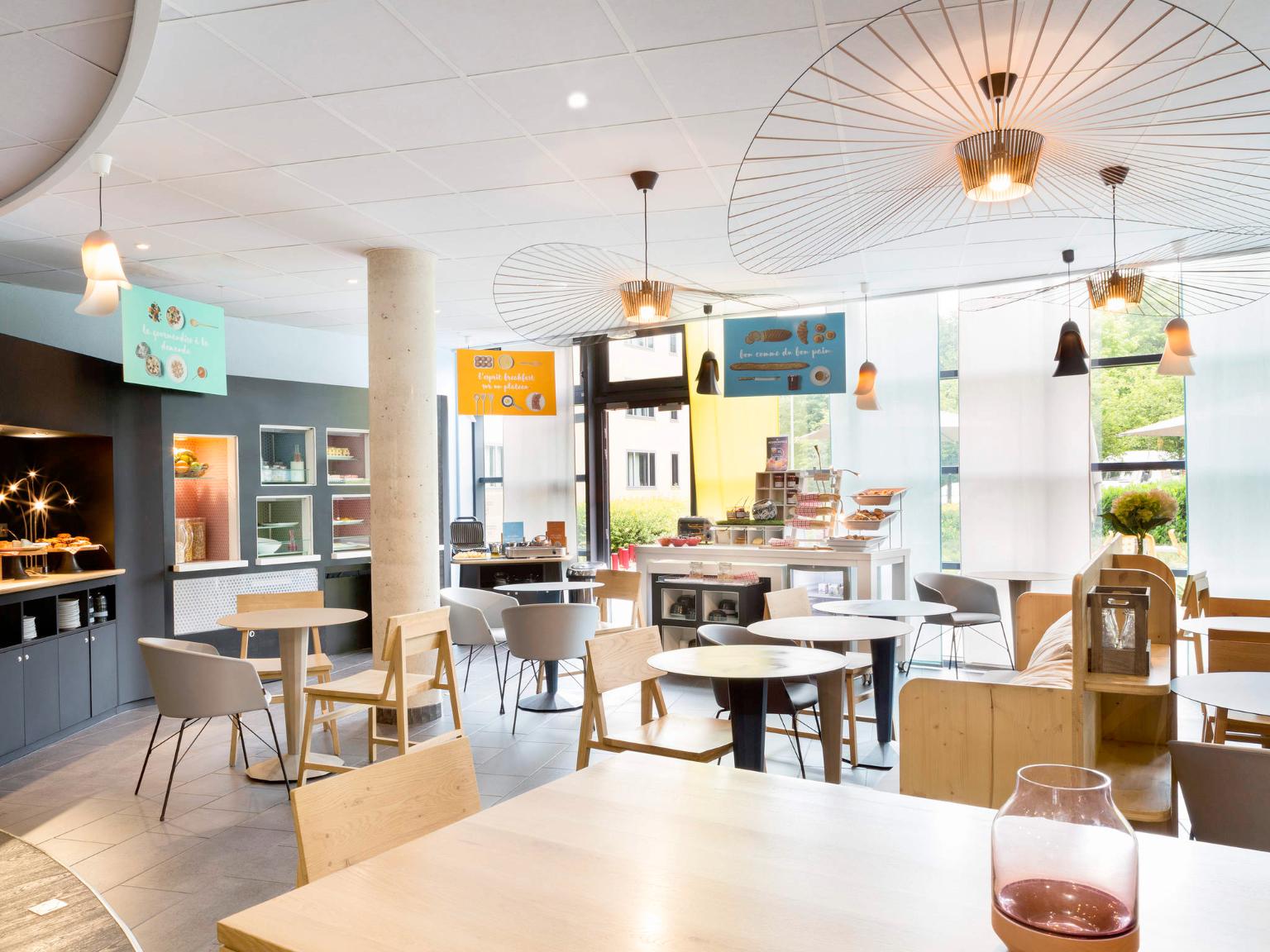 Novotel Suites Paris RoissyCDG Hôtel, 7 Allee du Verger 95700 Roissy