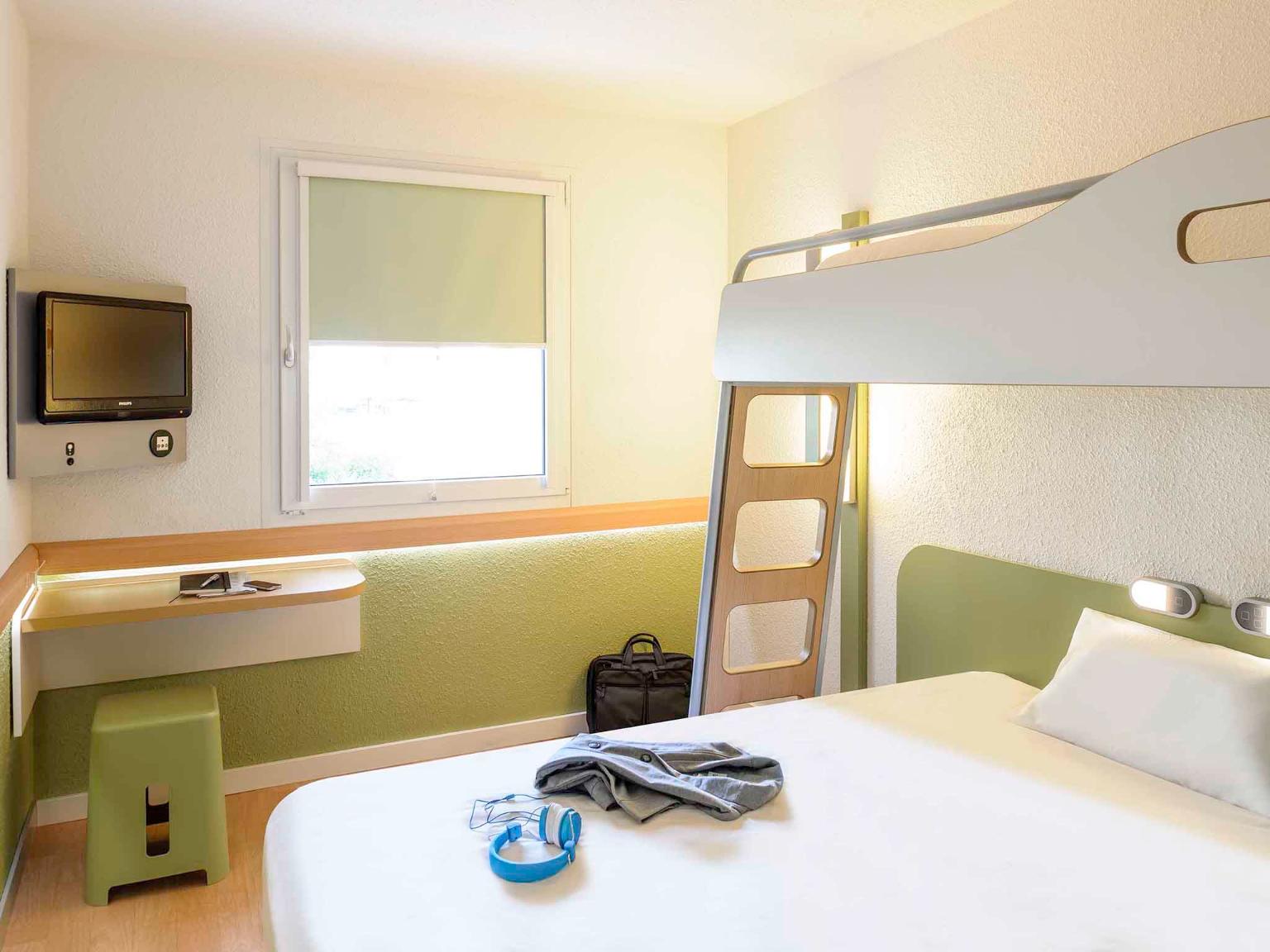 ibis budget Bordeaux le Lac Hôtel, Rue du Petit Barail Centre hôtelier du Lac 33000 Bordeaux ibis budget Bordeaux le Lac Hôtel, Rue du Petit Barail Centre hôtelier du Lac 33000 Bordeaux