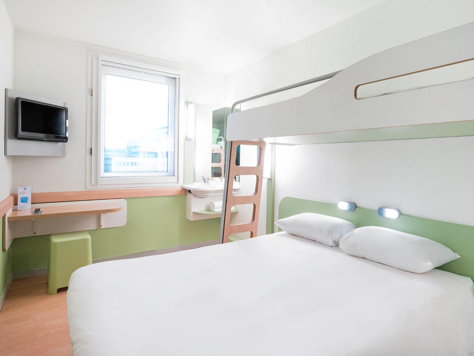 ibis budget Paris Porte de Montmartre Hôtel, 45 Rue du Docteur