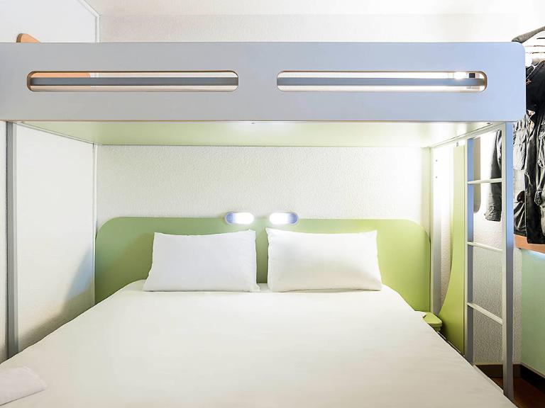 ibis budget Bordeaux Centre Mériadeck - Hôtel, 37 COURS DU ...