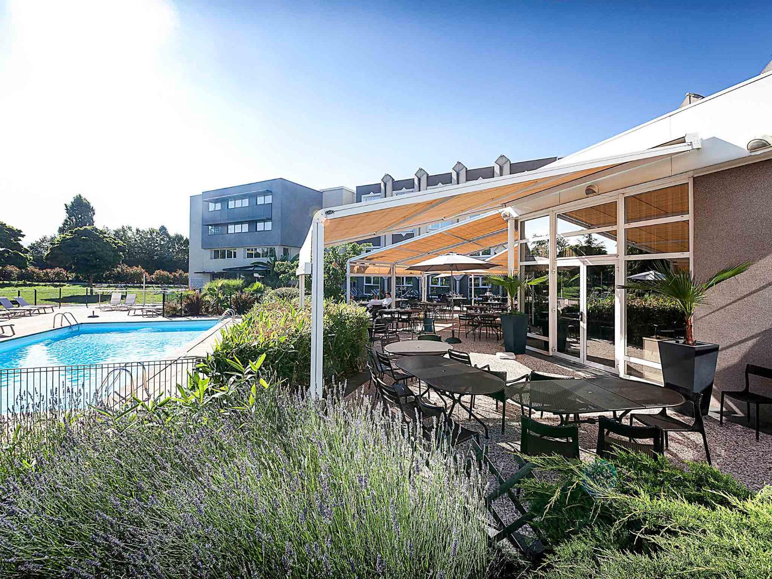 Novotel Clermont Ferrand 32 34 Rue Georges Besse