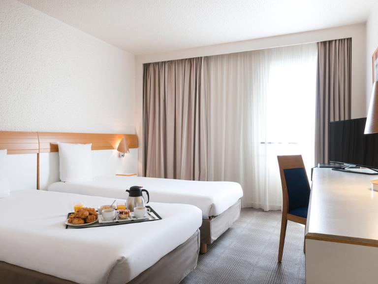 Novotel Paris Est 1 Avenue De La République 93170 Bagnolet Novotel Paris Est - Hôtel, 1 Avenue de la Republique 93170 Bagnolet
