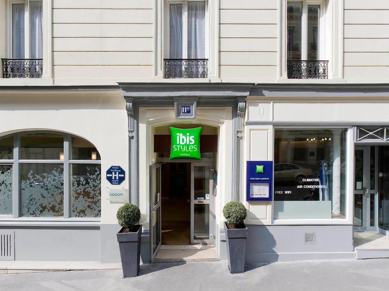 Ibis Styles Paris Cadet Lafayette - Hôtel, 11 Bis Rue Pierre Semard ...