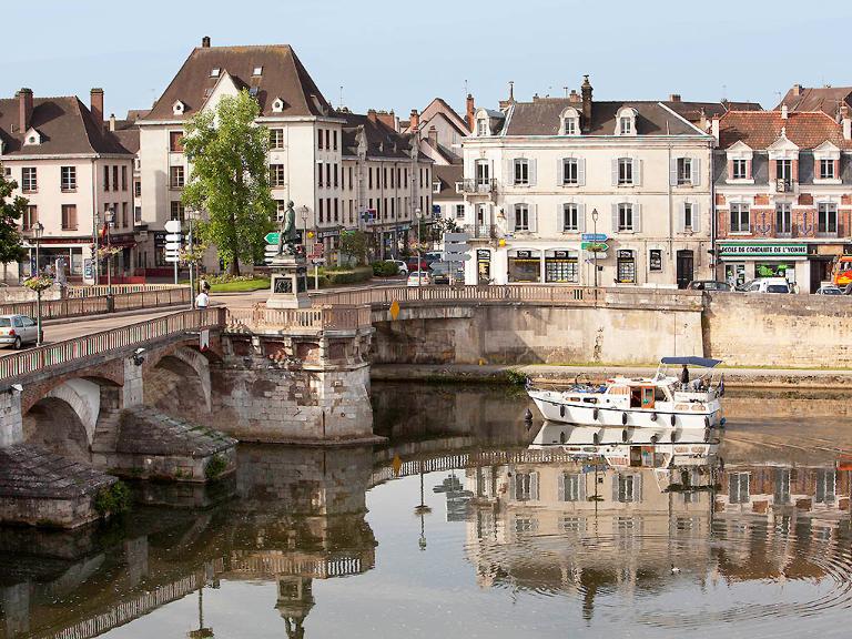 Hotel A Auxerre Pres De L Autoroute