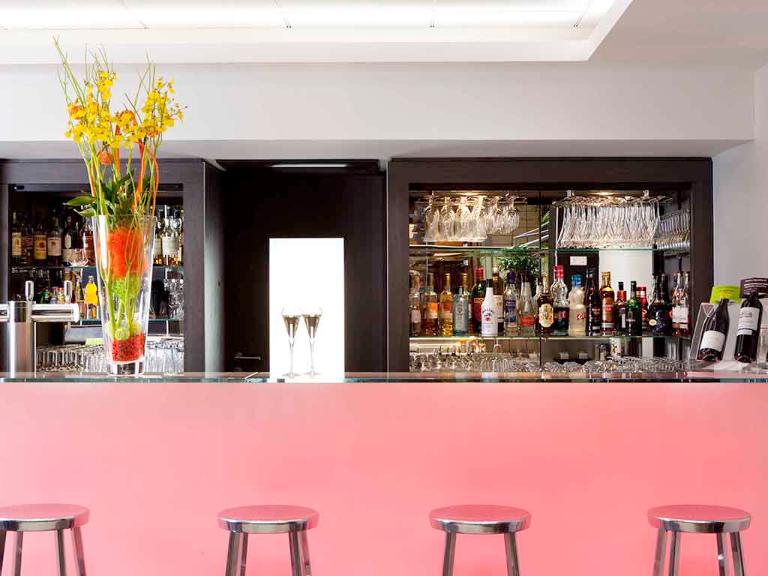 36 38 Rue Du Moulin 92170 Vanves France