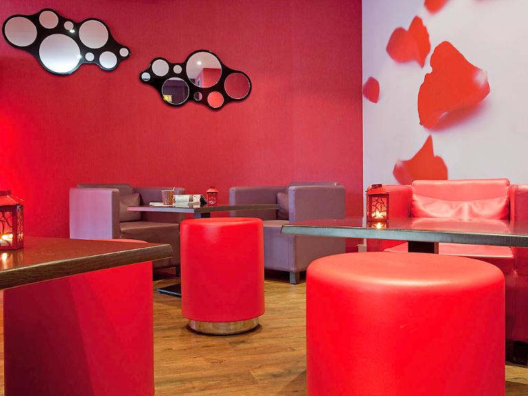 ibis Styles Paris Val de Fontenay - Hôtel, 2-4 Avenue du ...