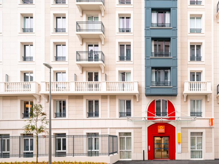 Aparthotel Adagio access La Défense Puteaux - Hôtel, 70 rue Roque de ...