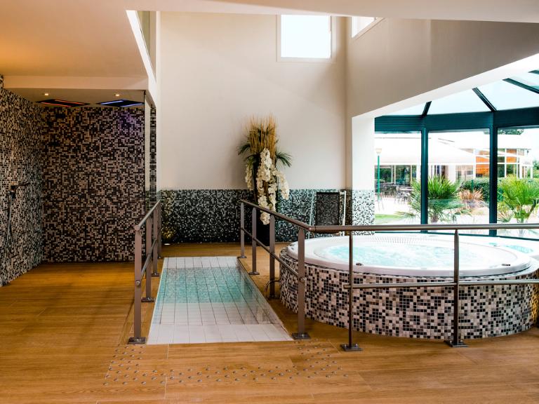 Novotel Clermont Ferrand 32 34 Rue Georges Besse