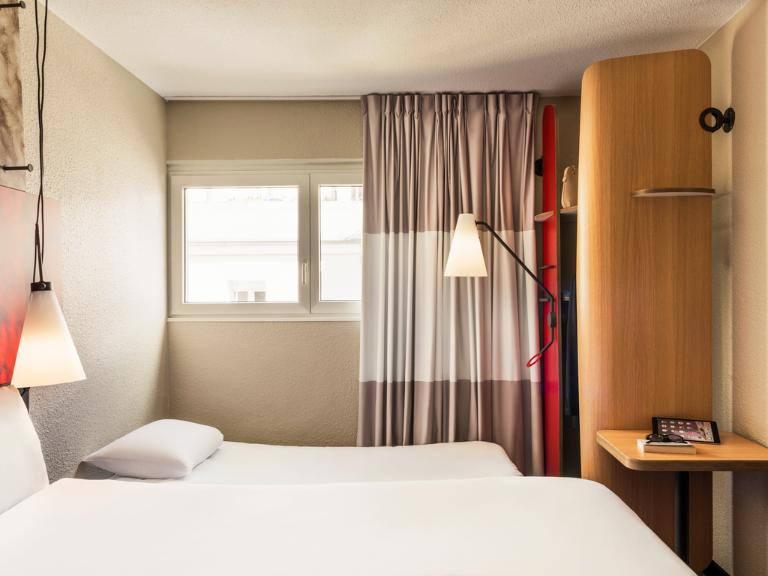 ibis Paris Place d