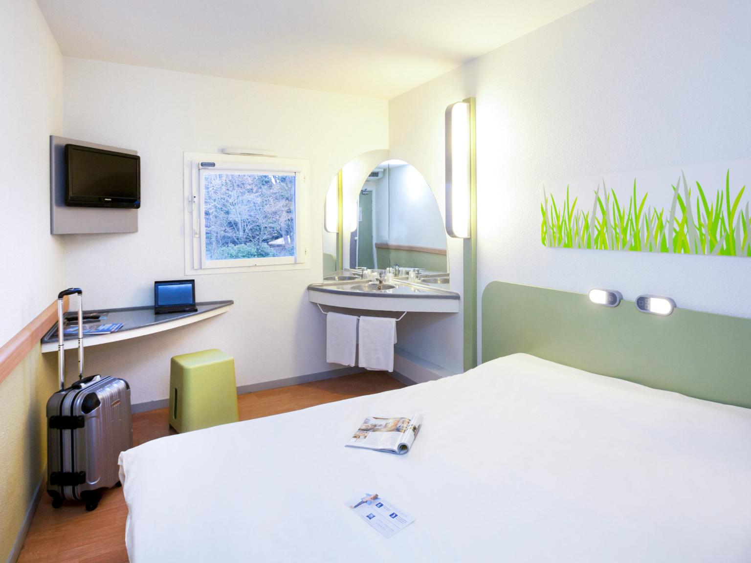 ibis budget Carcassonne Cit   H  tel  211  Avenue G  n  ral Leclerc