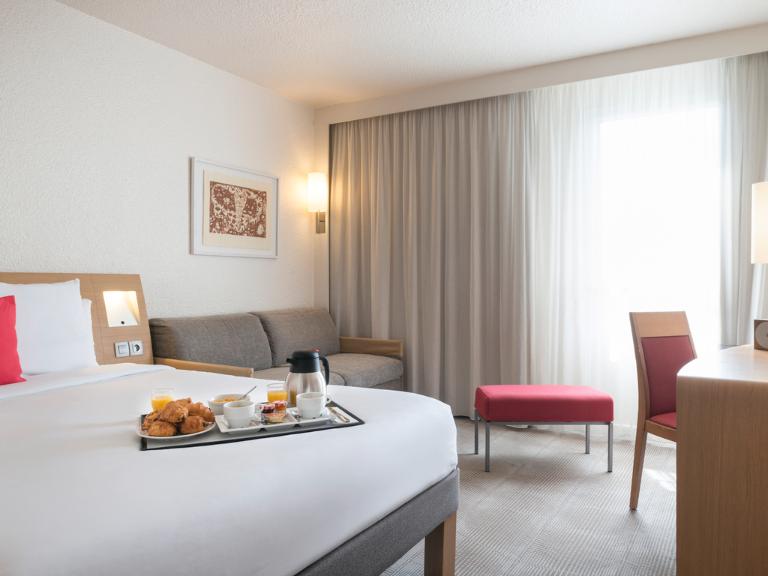 Novotel Paris Est 1 Avenue De La République 93170 Bagnolet Novotel Paris Est - Hôtel, 1 Avenue de la Republique 93170 Bagnolet